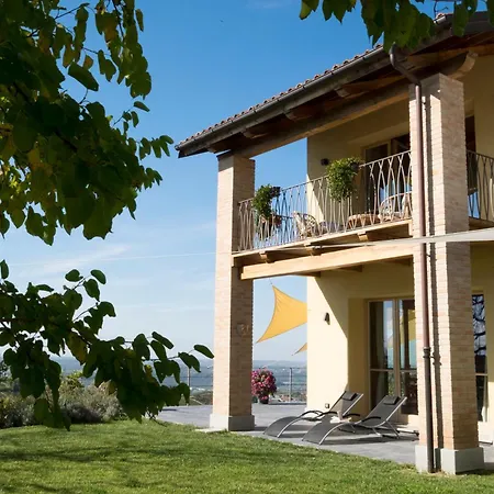 Villa Nelle Langhe Con Piscina